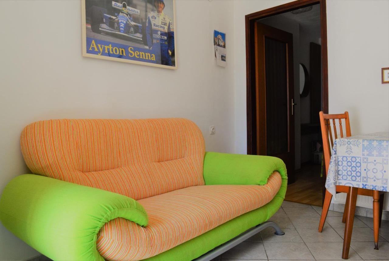 Rooms & Apartments Kvasic Krk Town Exterior photo