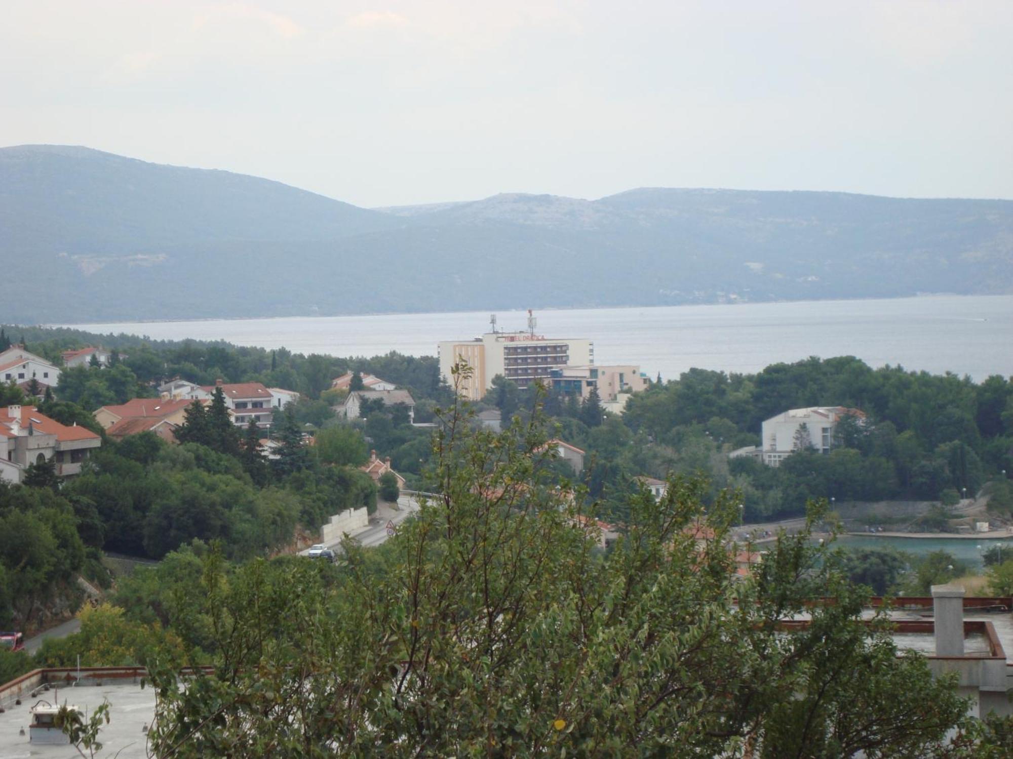 Rooms & Apartments Kvasic Krk Town Exterior photo