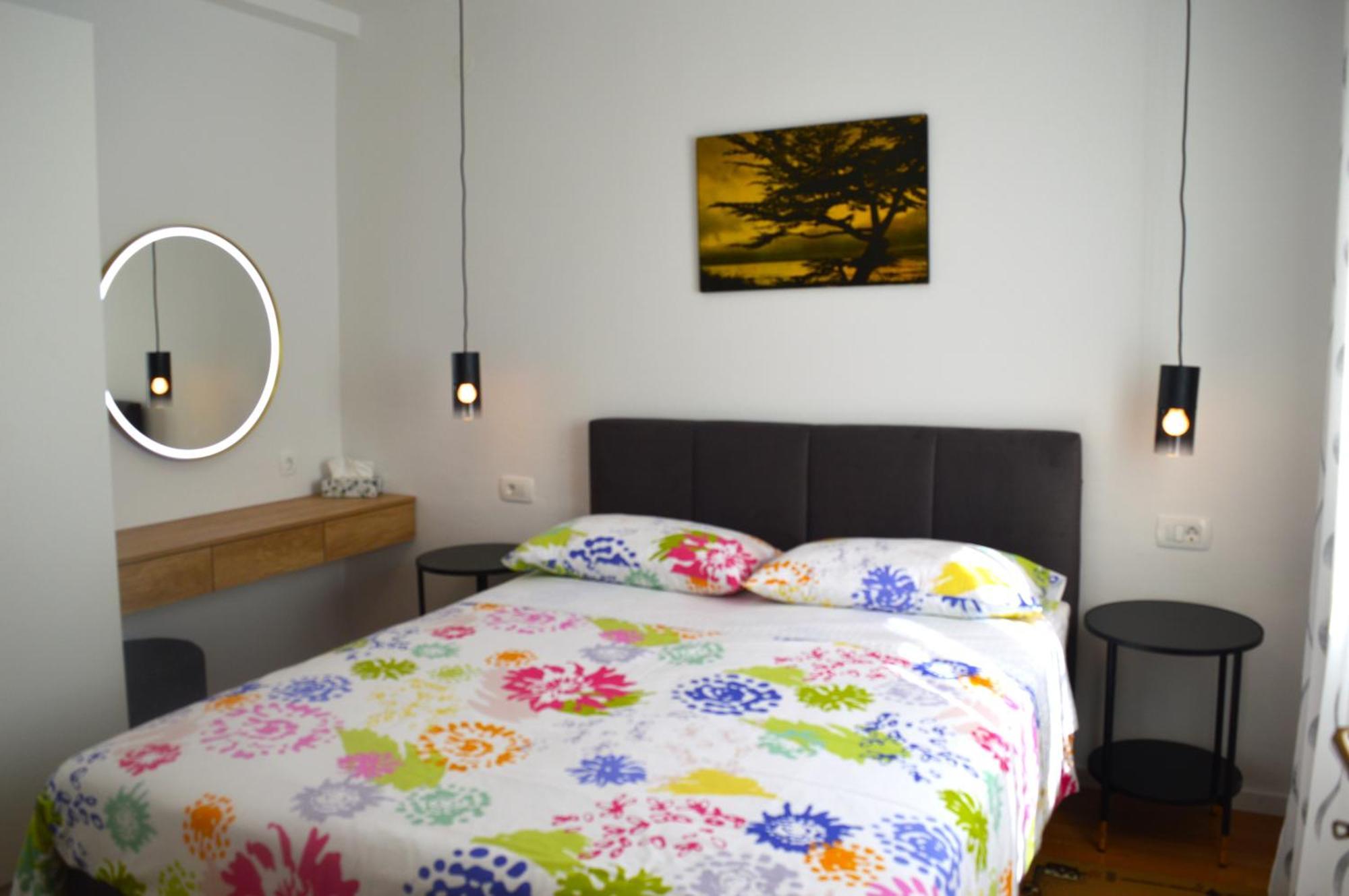 Rooms & Apartments Kvasic Krk Town Exterior photo